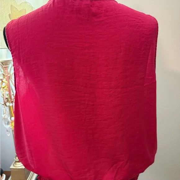 Alex & Lili Fuchsia Sleeveless Blouse - Picture 3 of 7